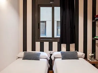 Ainb Eixample-Entenca Apartments Barselona 0*,