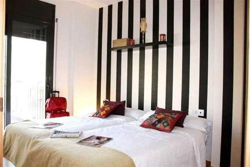 Ainb Eixample-Entenca Apartments Barselona 0*,  İspanya