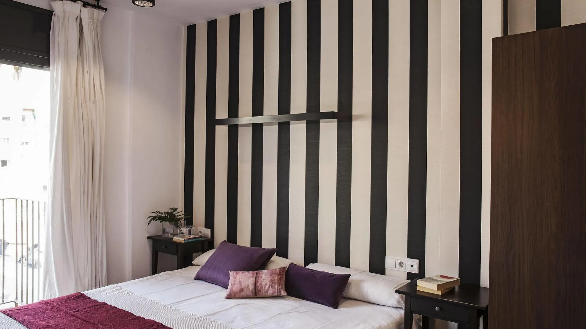 Ainb Eixample-Entenca Apartments Barselona